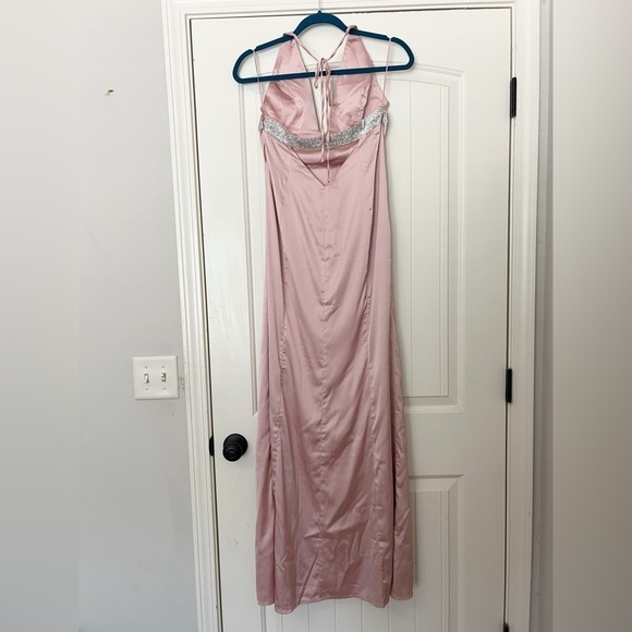 NWT Meshki Kailey Halter Diamante Trim Maxi Dress Dusty Pink - Picture 5 of 11